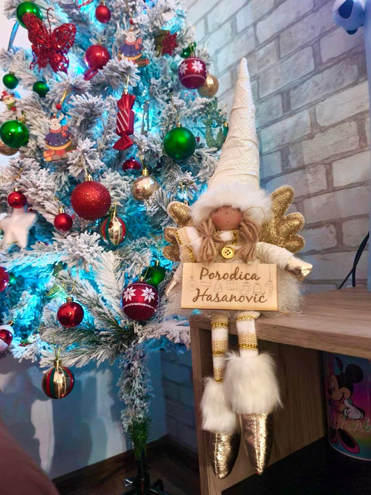 Novogodišnja Vila sa natpisom po želji