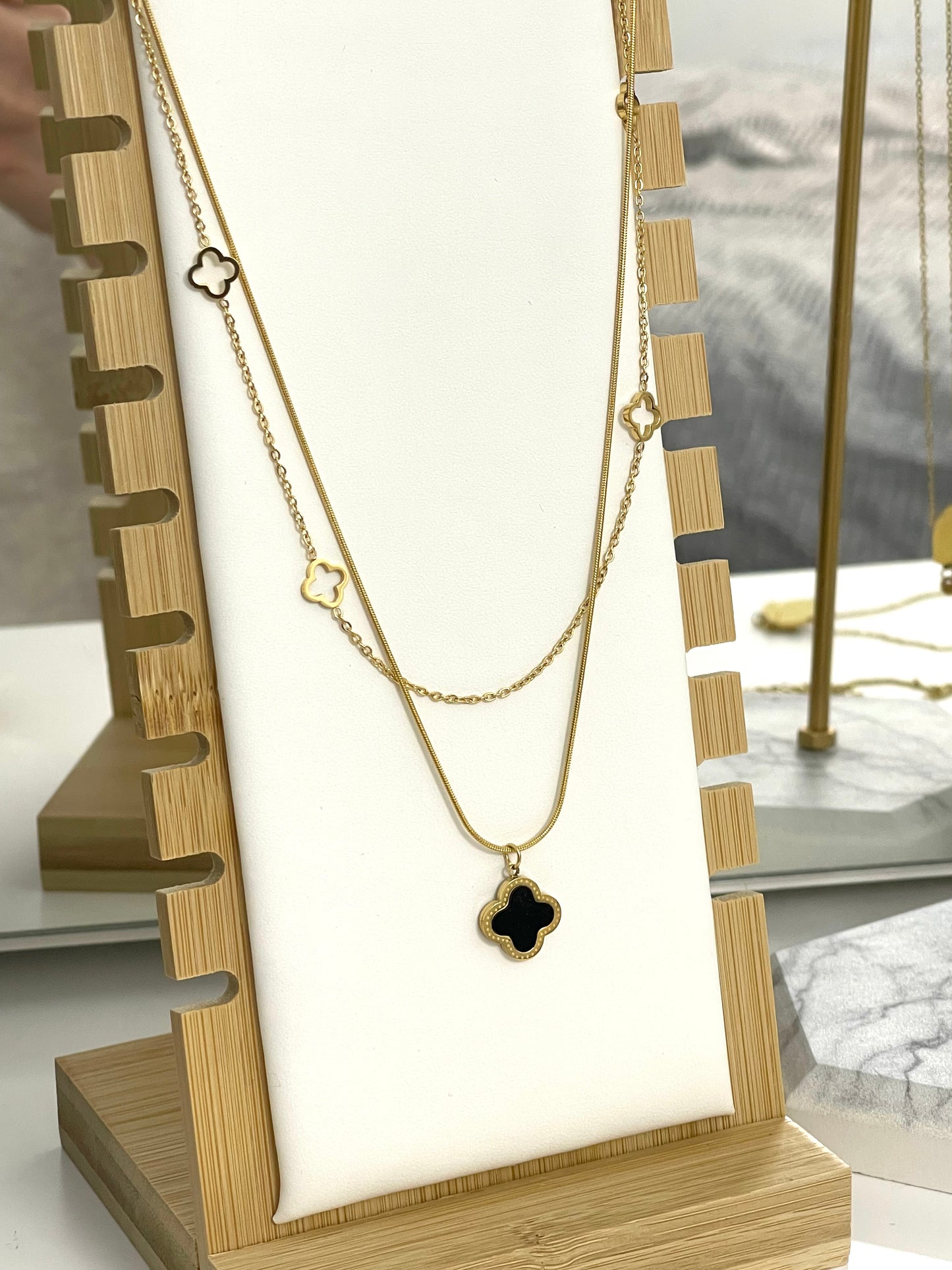 Ogrlica Black